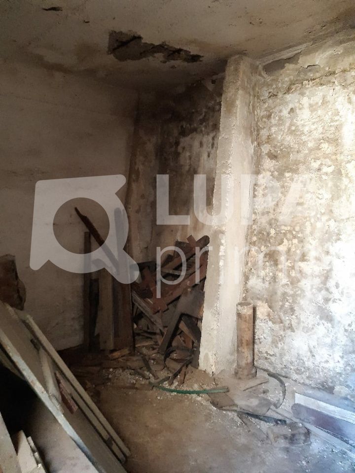 casa-terrea-venda-sao-paulo-parque-vitoria-2dormitorios-5vagas-240m2-LS40911