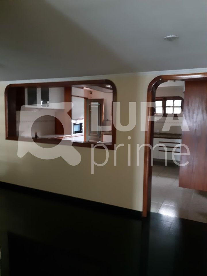 sobrado-venda-guarulhos-vila-tibagi-3dormitorios-1suite-4vagas-122m2-LS40934