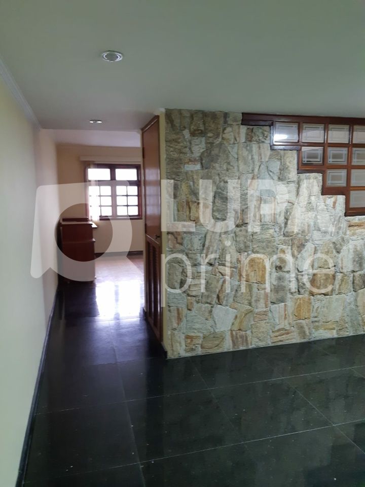 sobrado-venda-guarulhos-vila-tibagi-3dormitorios-1suite-4vagas-122m2-LS40934