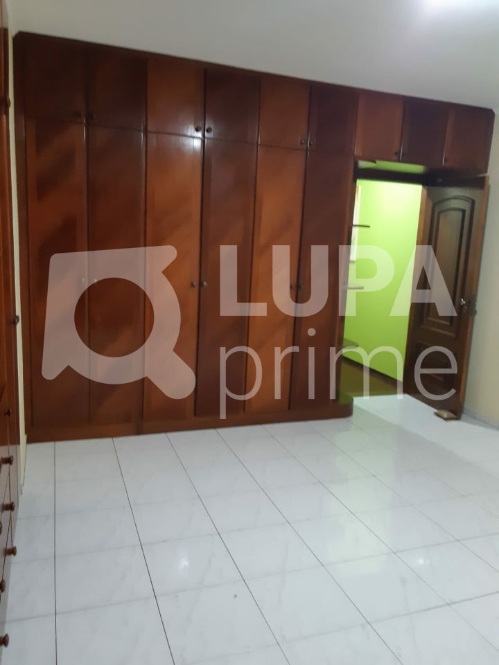 sobrado-venda-guarulhos-vila-tibagi-3dormitorios-1suite-4vagas-122m2-LS40934