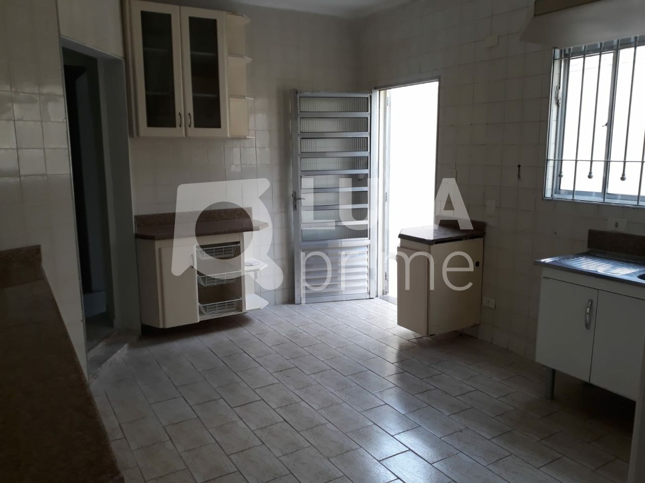 casa-terrea-venda-sao-paulo-agua-fria-3dormitorios-1suite-4vagas-190m2-LS40997