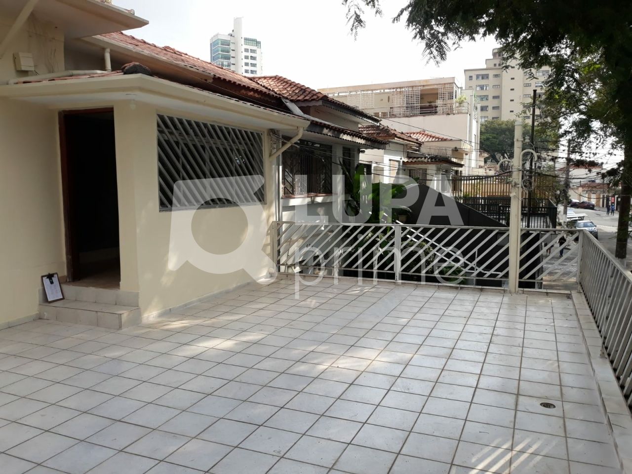 casa-terrea-venda-sao-paulo-agua-fria-3dormitorios-1suite-4vagas-190m2-LS40997