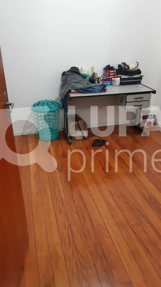 Casa à venda com 2 quartos, 250m² - Foto 3