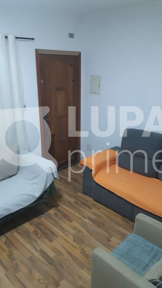 Casa à venda com 2 quartos, 250m² - Foto 2