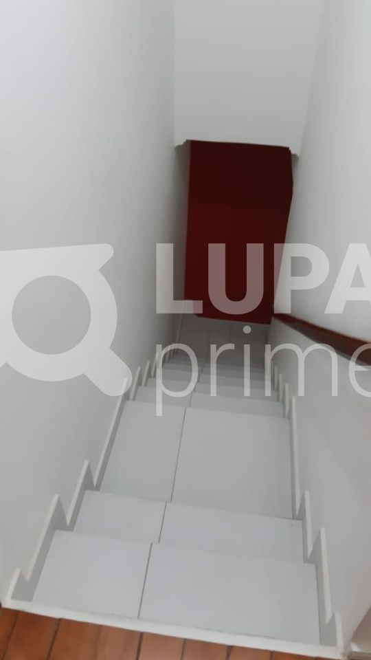 Casa à venda com 2 quartos, 250m² - Foto 5