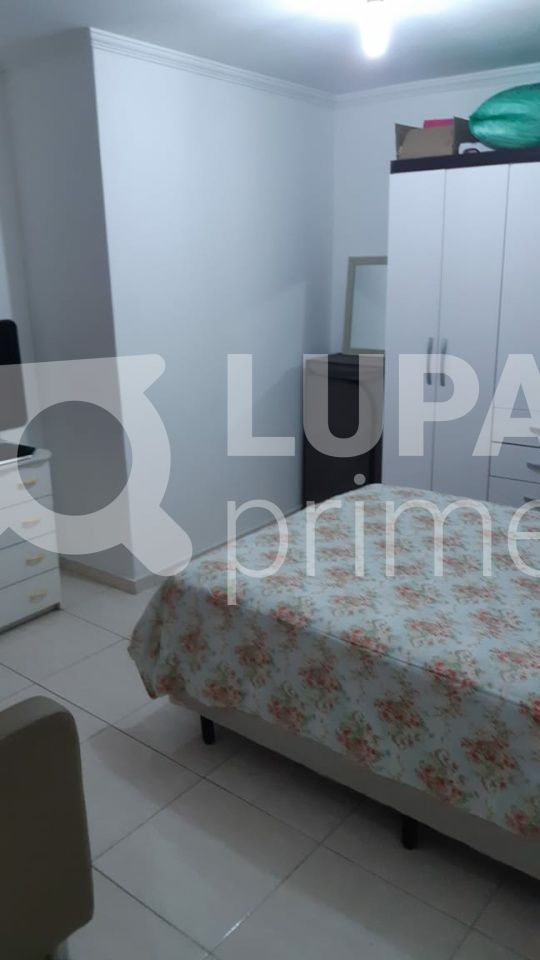 Casa à venda com 2 quartos, 250m² - Foto 9