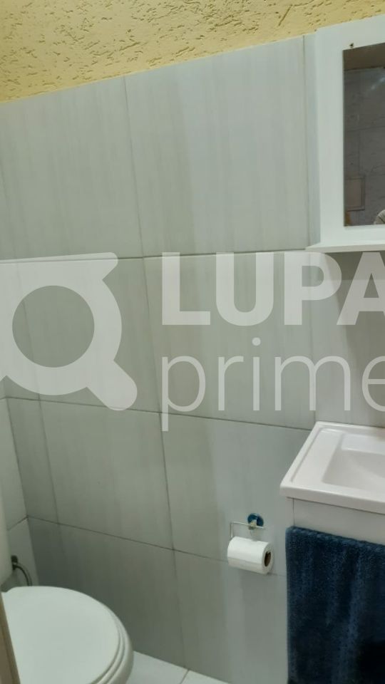 Casa à venda com 2 quartos, 250m² - Foto 16
