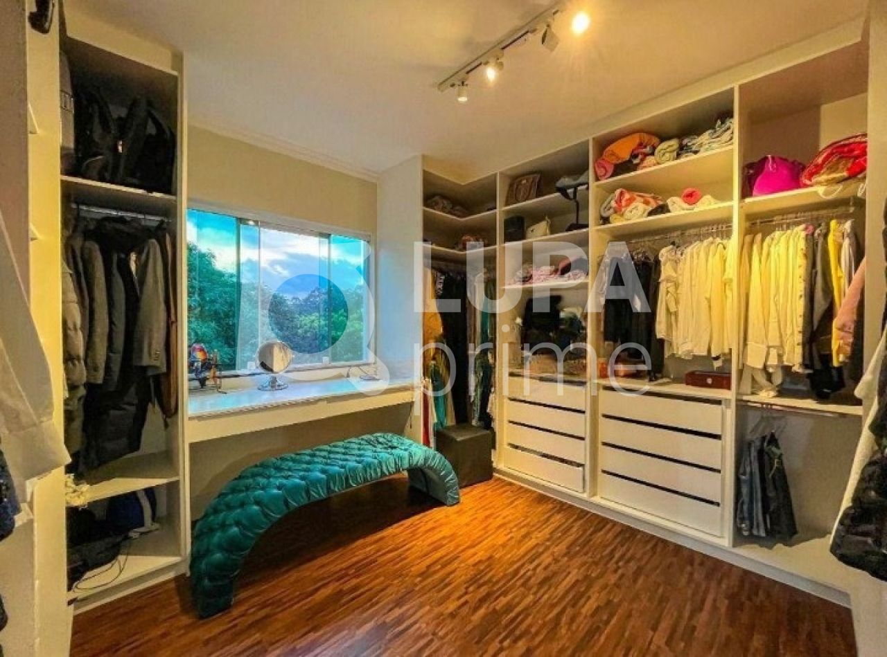 Casa, 4 quartos, 300 m² - Foto 28