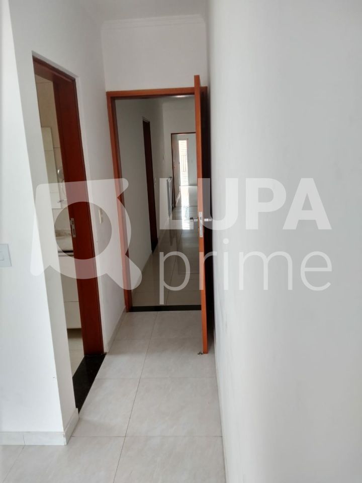 sobrado-venda-sao-paulo-vila-mazzei-3dormitorios-1suite-7vagas-274m2-LS41268