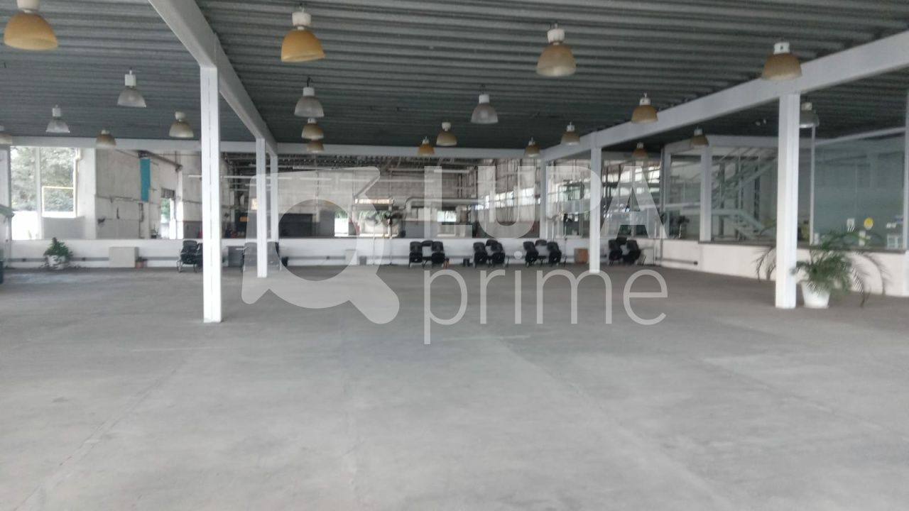 Depósito-Galpão, 8171 m² - Foto 1