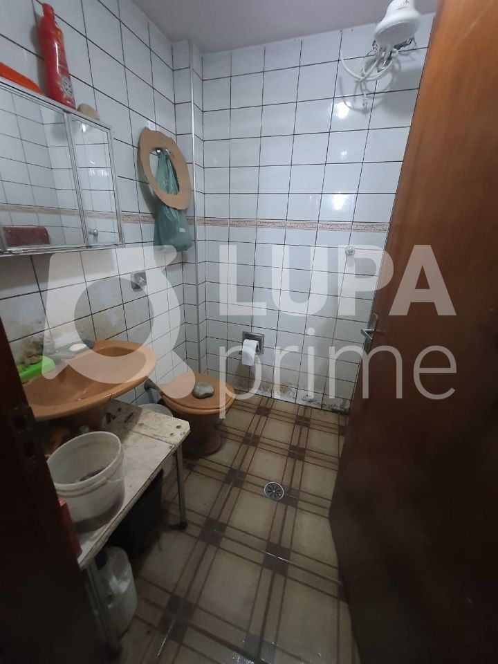 Casa à venda com 2 quartos, 261m² - Foto 4