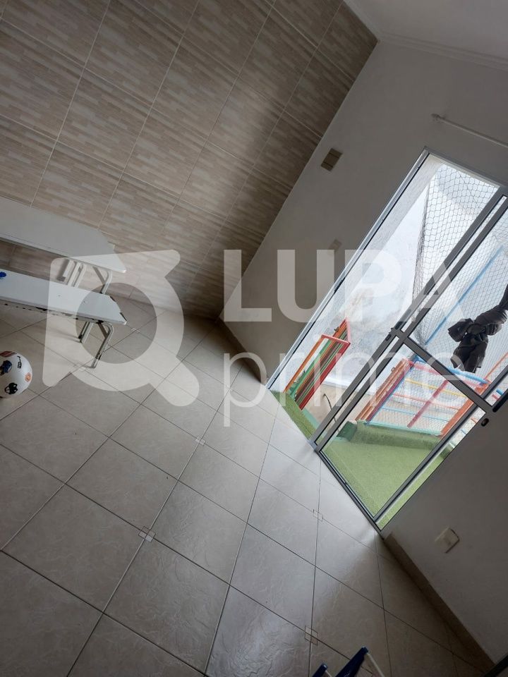 sobrado-venda-sao-paulo-parque-vitoria-2dormitorios-3vagas-135m2-LS41449