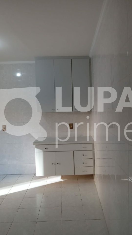 sobrado-venda-sao-paulo-vila-pauliceia-3dormitorios-3suites-5vagas-231m2-LS41709