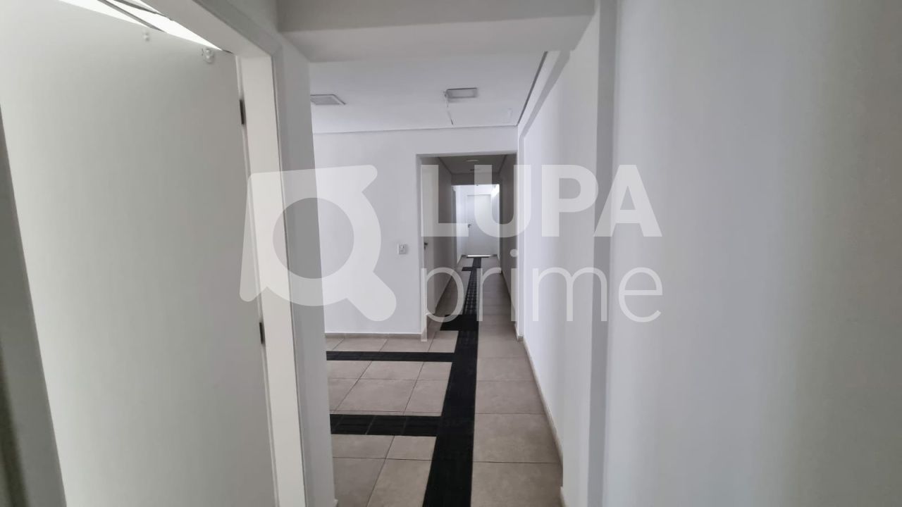 predio-locacao-sao-paulo-agua-branca-19vagas-720m2-LS41755