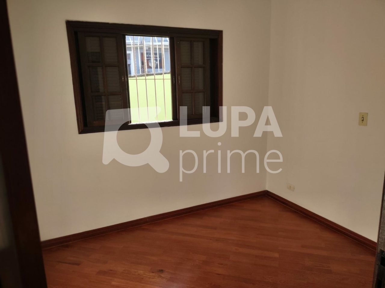 sobrado-venda-sao-paulo-vila-nivi-3dormitorios-1suite-2vagas-114m2-LS41856