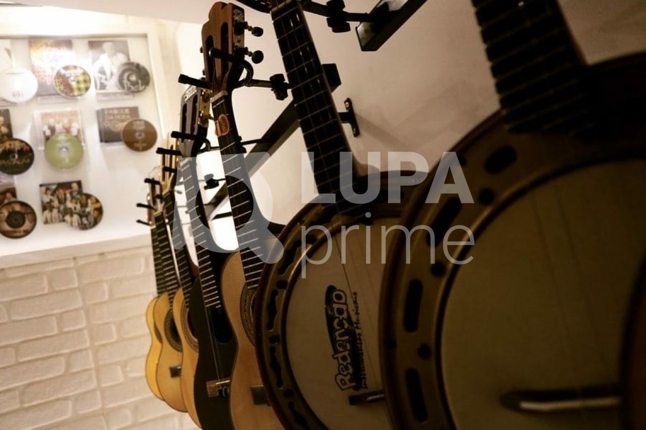 sobrado-venda-sao-paulo-vila-irmaos-arnoni-3dormitorios-1suite-2vagas-298m2-LS41872