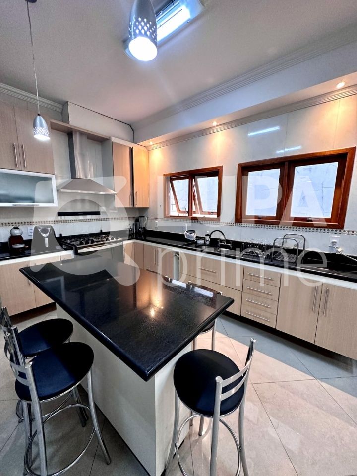 sobrado-venda-sao-paulo-vila-irmaos-arnoni-3dormitorios-1suite-2vagas-298m2-LS41872