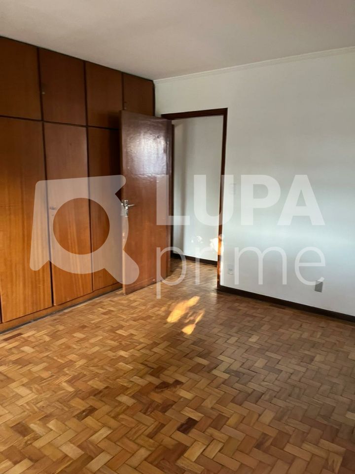 Casa, 3 quartos, 250 m² - Foto 13