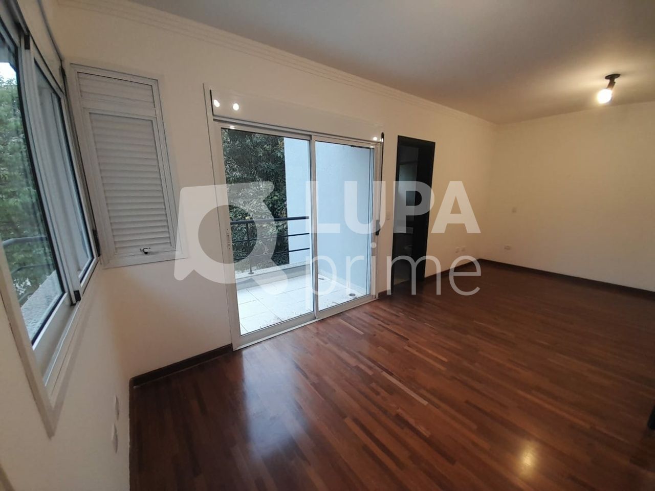 sobrado-locacao-sao-paulo-tucuruvi-3dormitorios-3suites-4vagas-400m2-LS41925