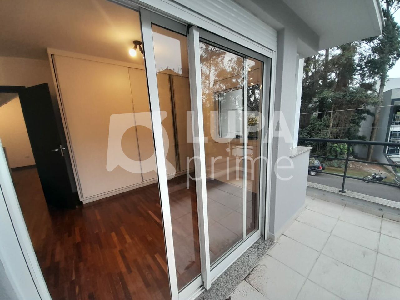 sobrado-locacao-sao-paulo-tucuruvi-3dormitorios-3suites-4vagas-400m2-LS41925