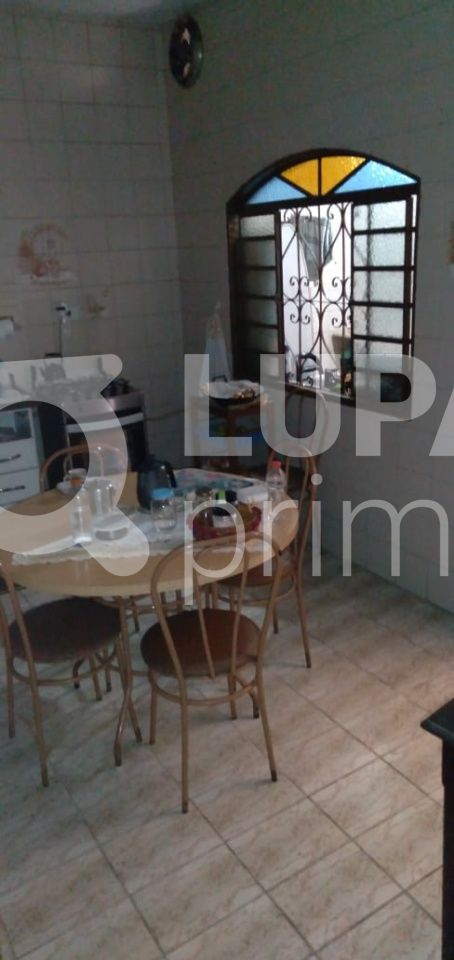 casa-terrea-venda-sao-paulo-vila-picinin-2dormitorios-1suite-1vaga-105m2-LS42060