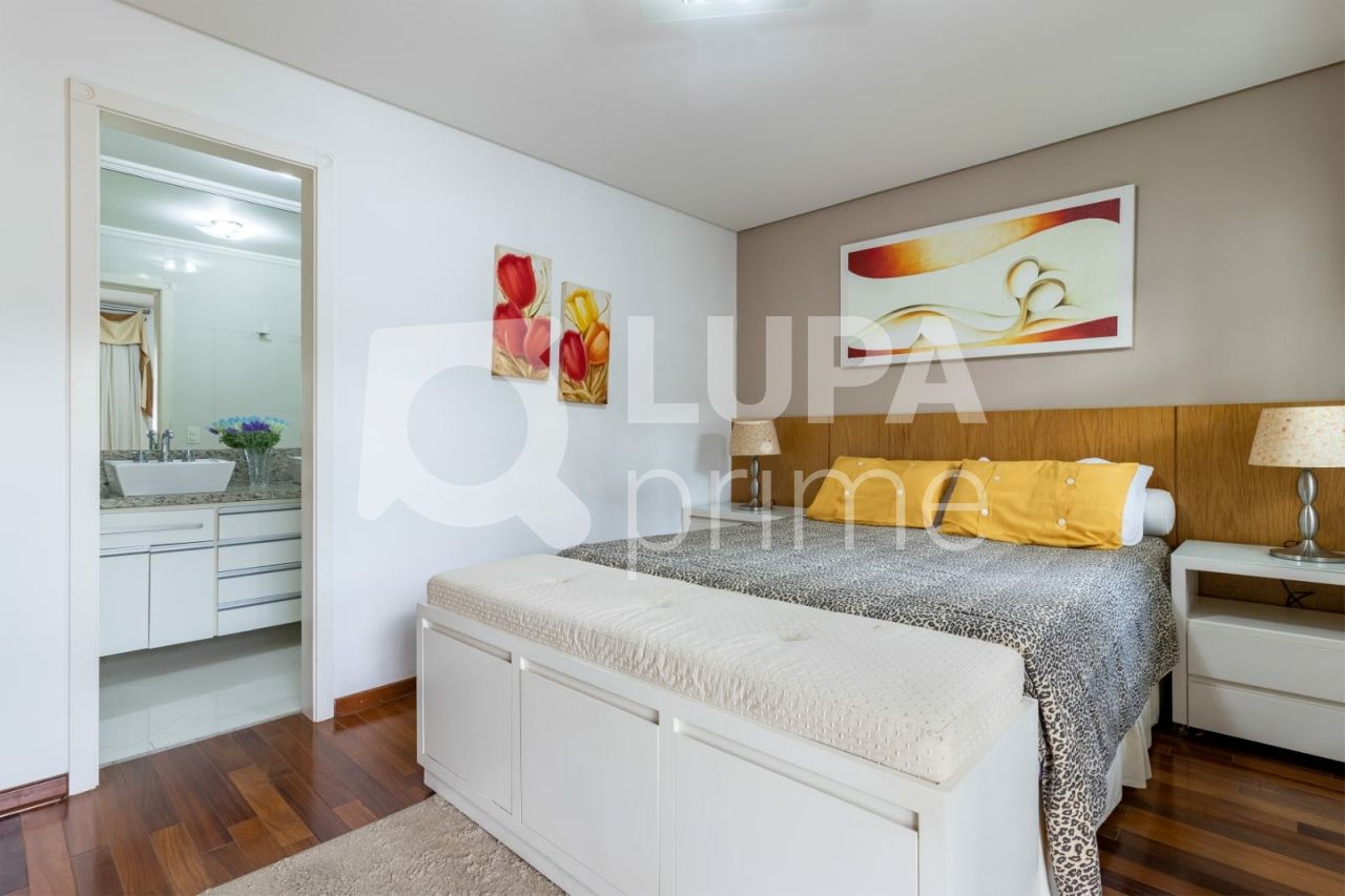Casa à venda com 4 quartos, 390m² - Foto 24