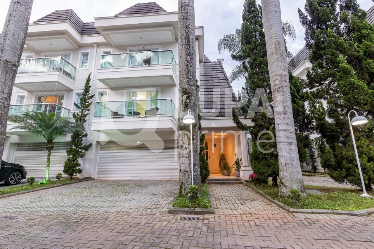 Casa à venda com 4 quartos, 390m² - Foto 2