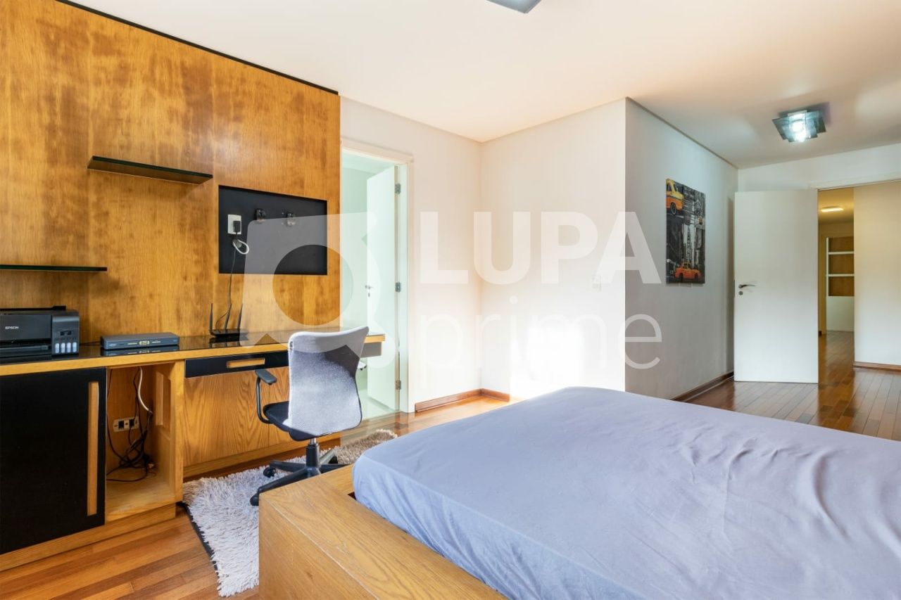 Casa à venda com 4 quartos, 390m² - Foto 28