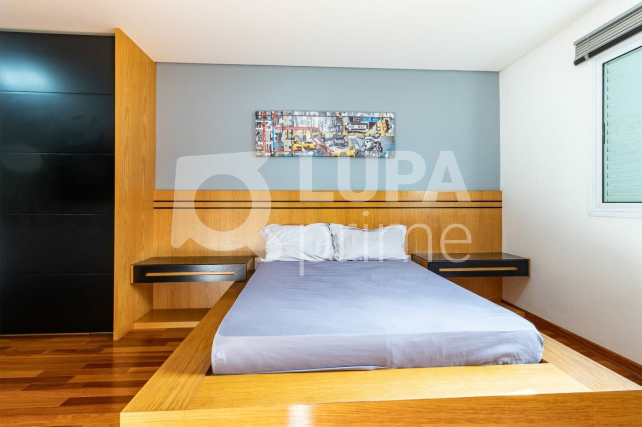 Casa à venda com 4 quartos, 390m² - Foto 26