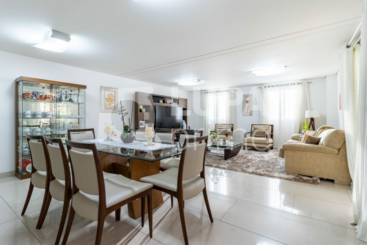 Casa à venda com 4 quartos, 390m² - Foto 8