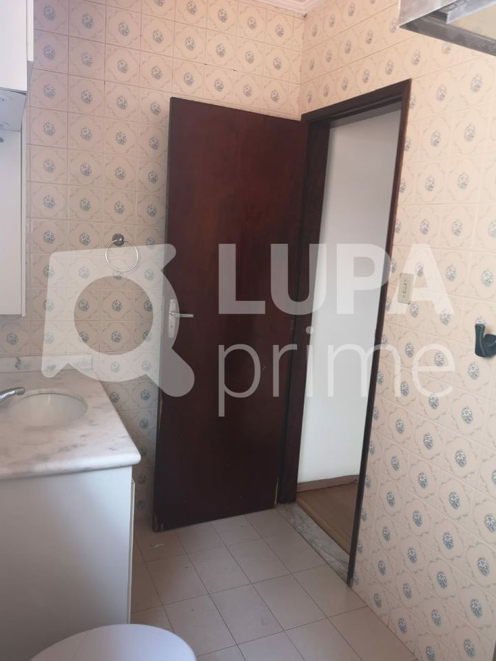 casa-terrea-locacao-sao-paulo-vila-amalia-3dormitorios-1suite-3vagas-270m2-LS42237