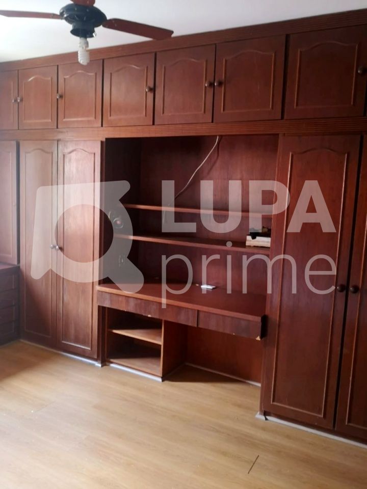 casa-terrea-locacao-sao-paulo-vila-amalia-3dormitorios-1suite-3vagas-270m2-LS42237
