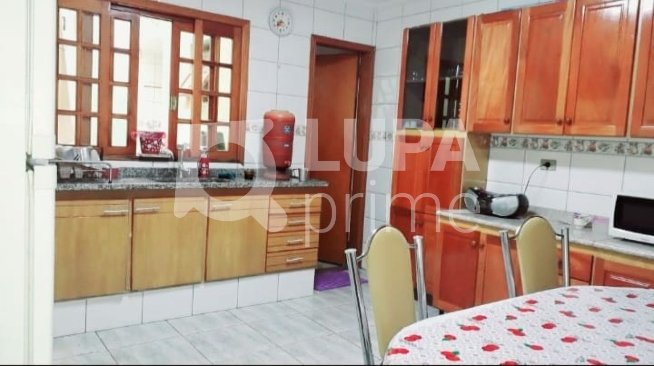 sobrado-venda-sao-paulo-vila-santa-maria-3dormitorios-2vagas-176m2-LS42265