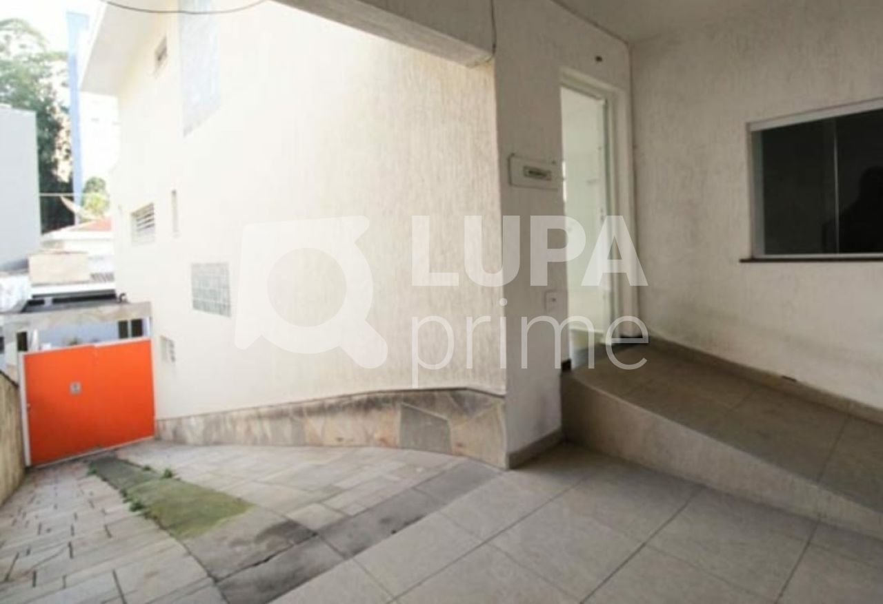 casa-comercial-locacao-sao-paulo-agua-fria-10vagas-440m2-LS42396