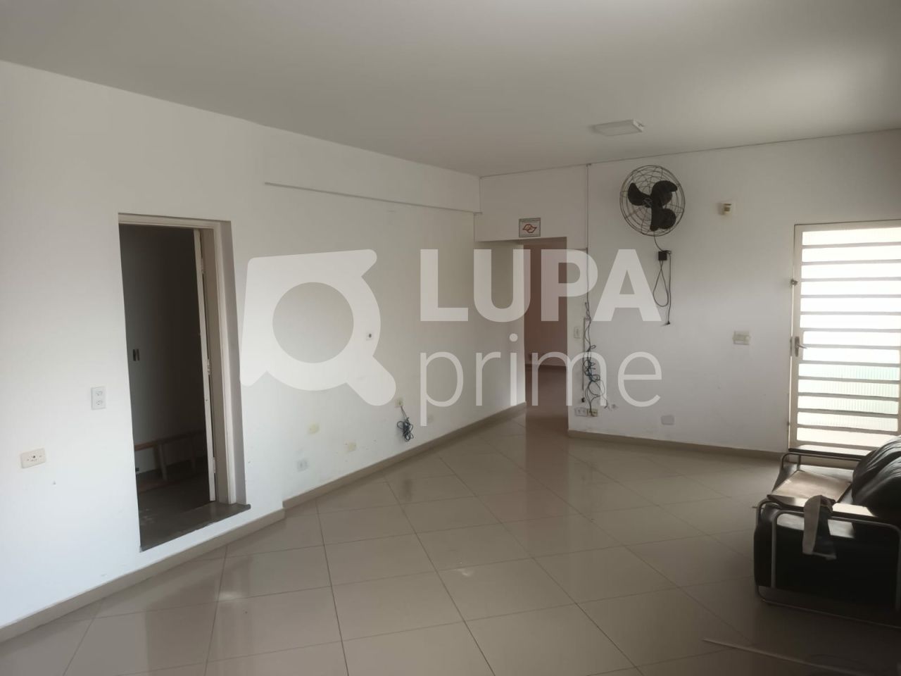 casa-comercial-locacao-sao-paulo-agua-fria-10vagas-440m2-LS42396