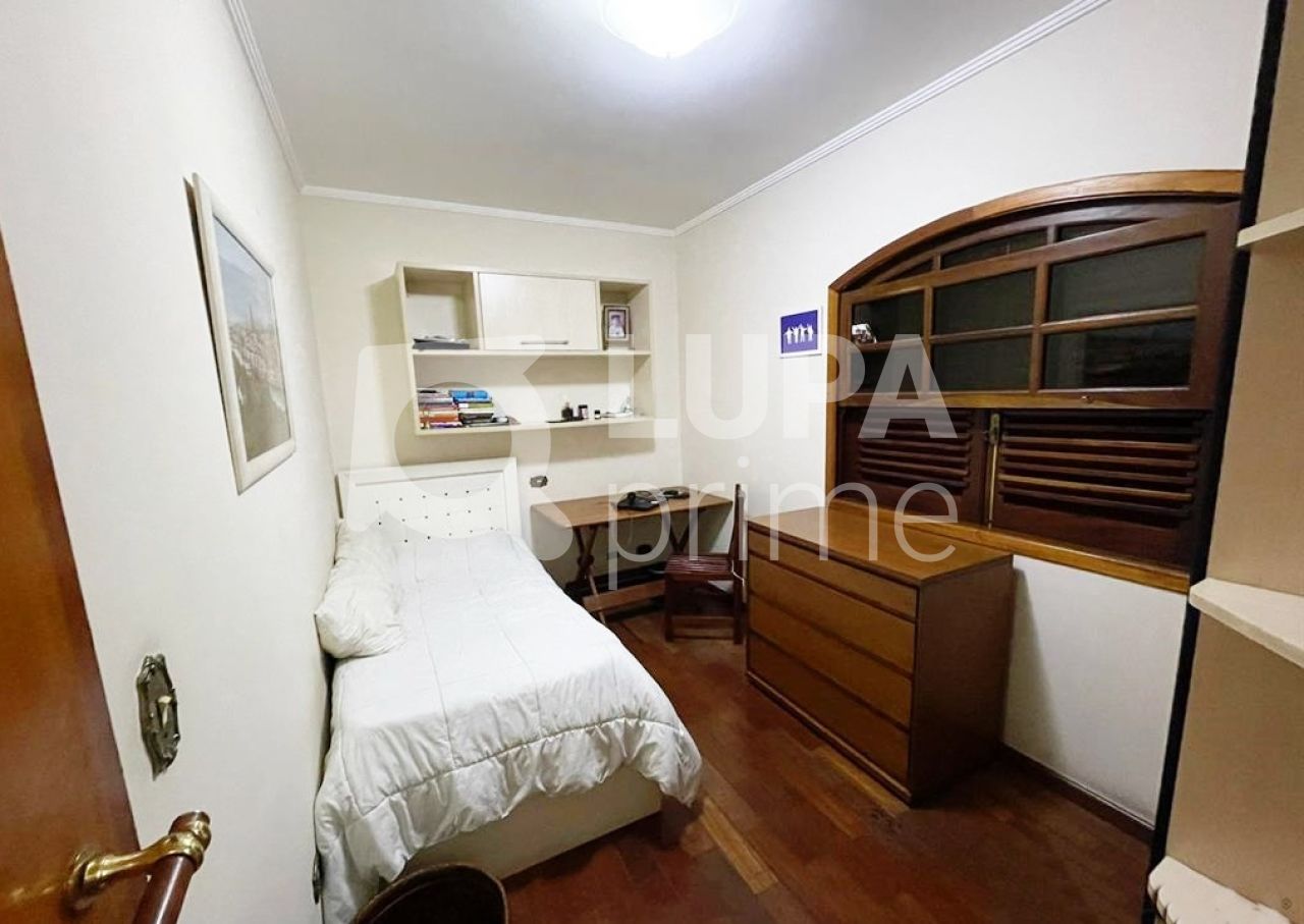 sobrado-venda-sao-paulo-agua-fria-3dormitorios-3suites-3vagas-200m2-LS42475