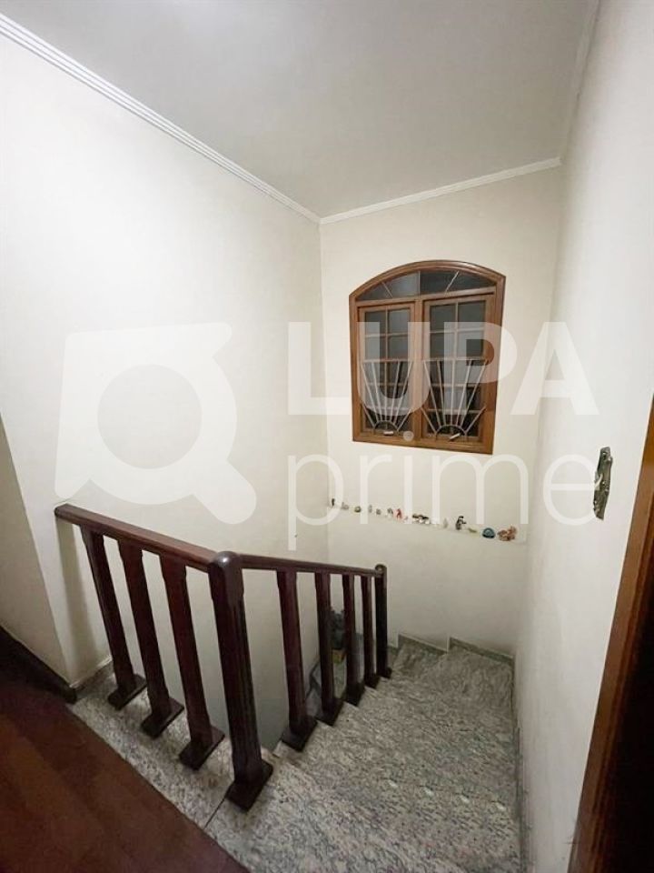 sobrado-venda-sao-paulo-agua-fria-3dormitorios-3suites-3vagas-200m2-LS42475