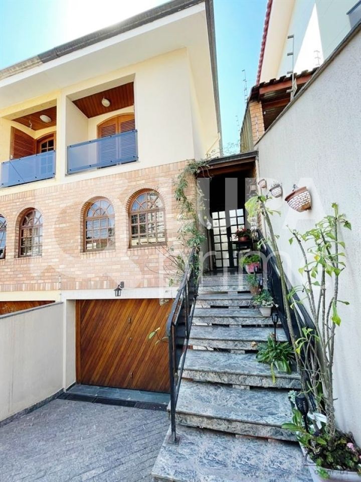 sobrado-venda-sao-paulo-agua-fria-3dormitorios-3suites-3vagas-200m2-LS42475