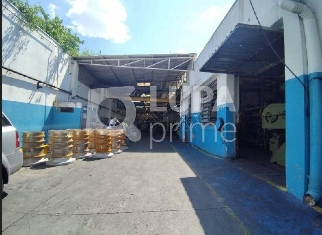 Depósito-Galpão, 3200 m² - Foto 2