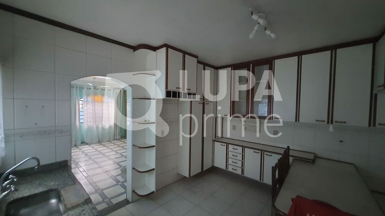 sobrado-venda-sao-paulo-vila-gustavo-3dormitorios-1suite-2vagas-165m2-LS42539