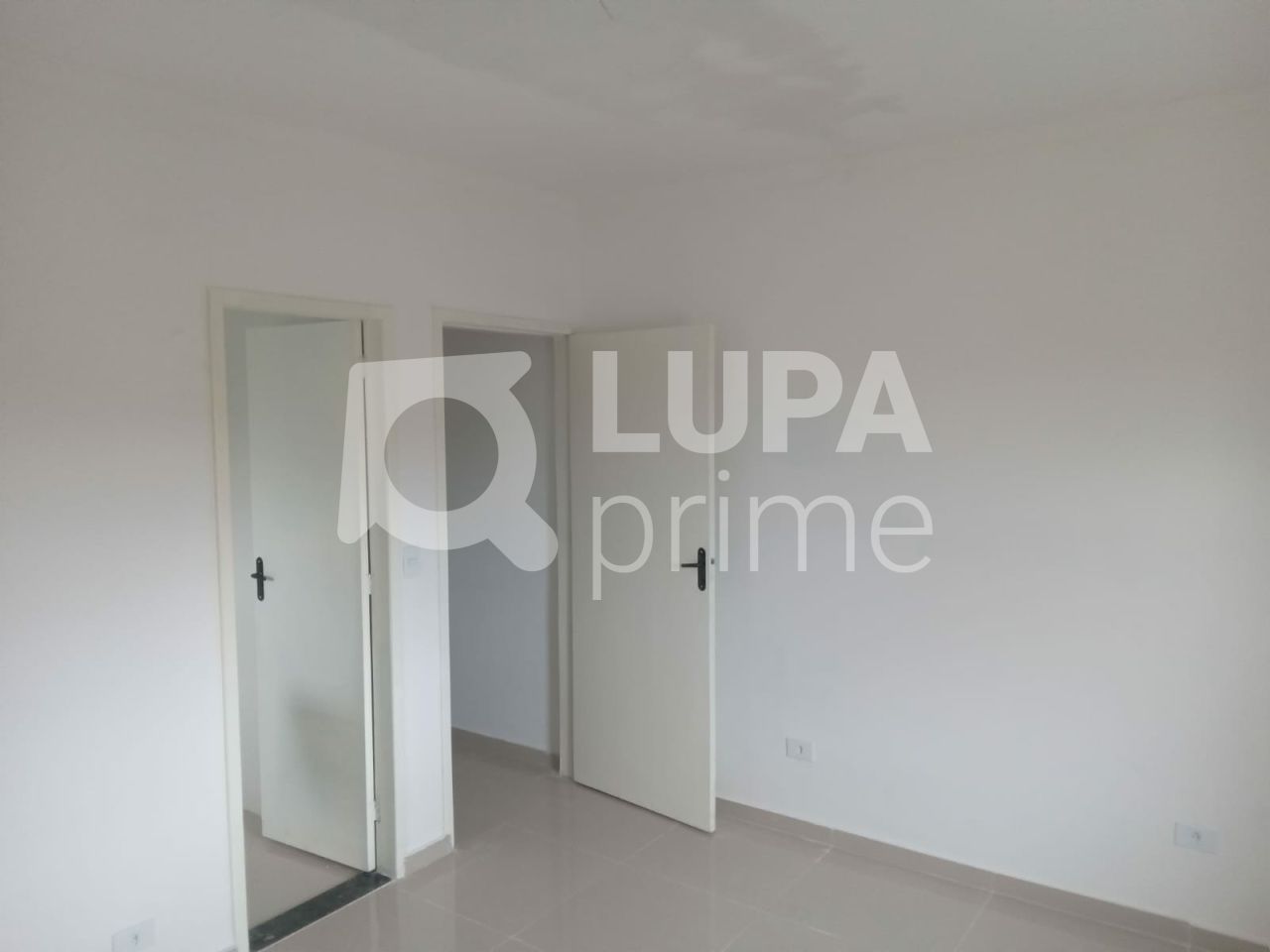 casa-terrea-venda-sao-paulo-vila-mazzei-3dormitorios-1suite-3vagas-252m2-LS42543