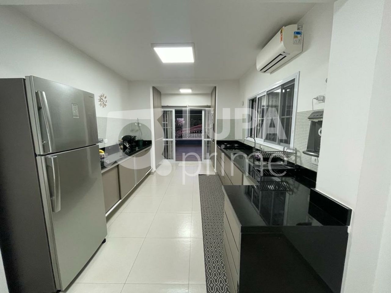 Casa, 3 quartos, 170 m² - Foto 1