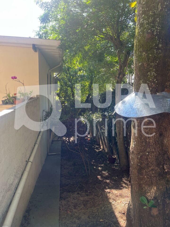 casa-terrea-venda-sao-paulo-vila-romero-3dormitorios-2suites-4vagas-238m2-LS42676