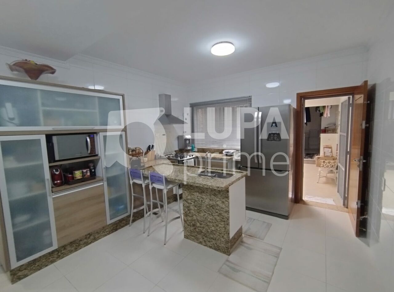 sobrado-venda-sao-paulo-agua-fria-2dormitorios-1suite-2vagas-201m2-LS42831