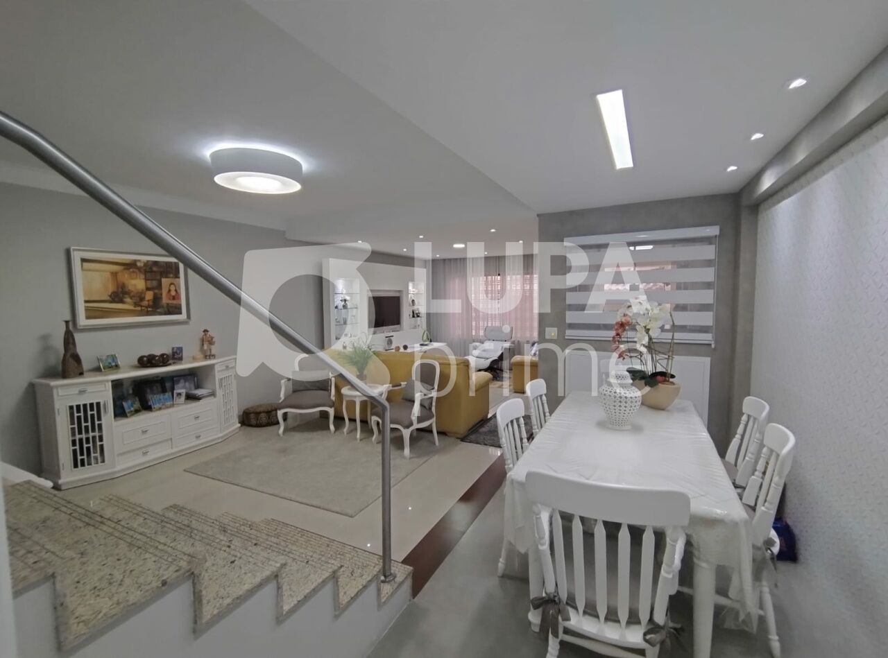 sobrado-venda-sao-paulo-agua-fria-2dormitorios-1suite-2vagas-201m2-LS42831