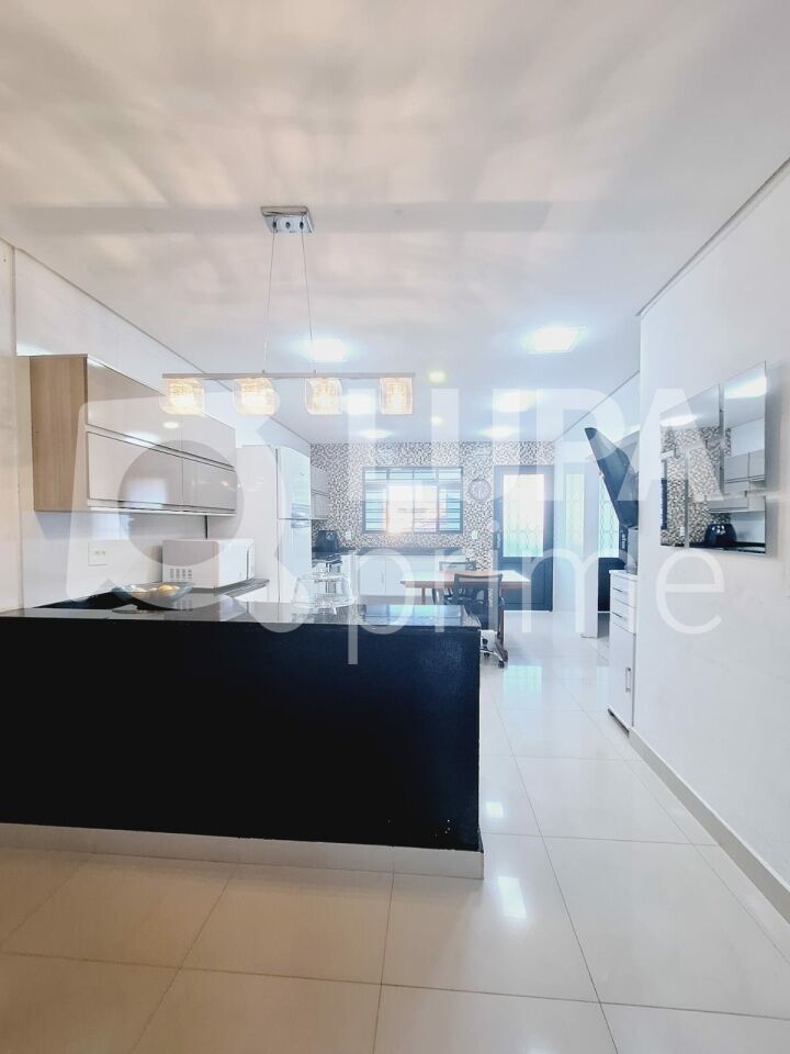 Casa, 3 quartos, 190 m² - Foto 2