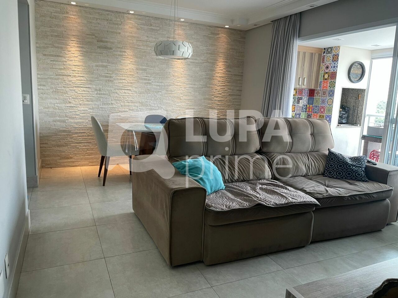Apartamento à venda com 3 quartos, 89m² - Foto 2