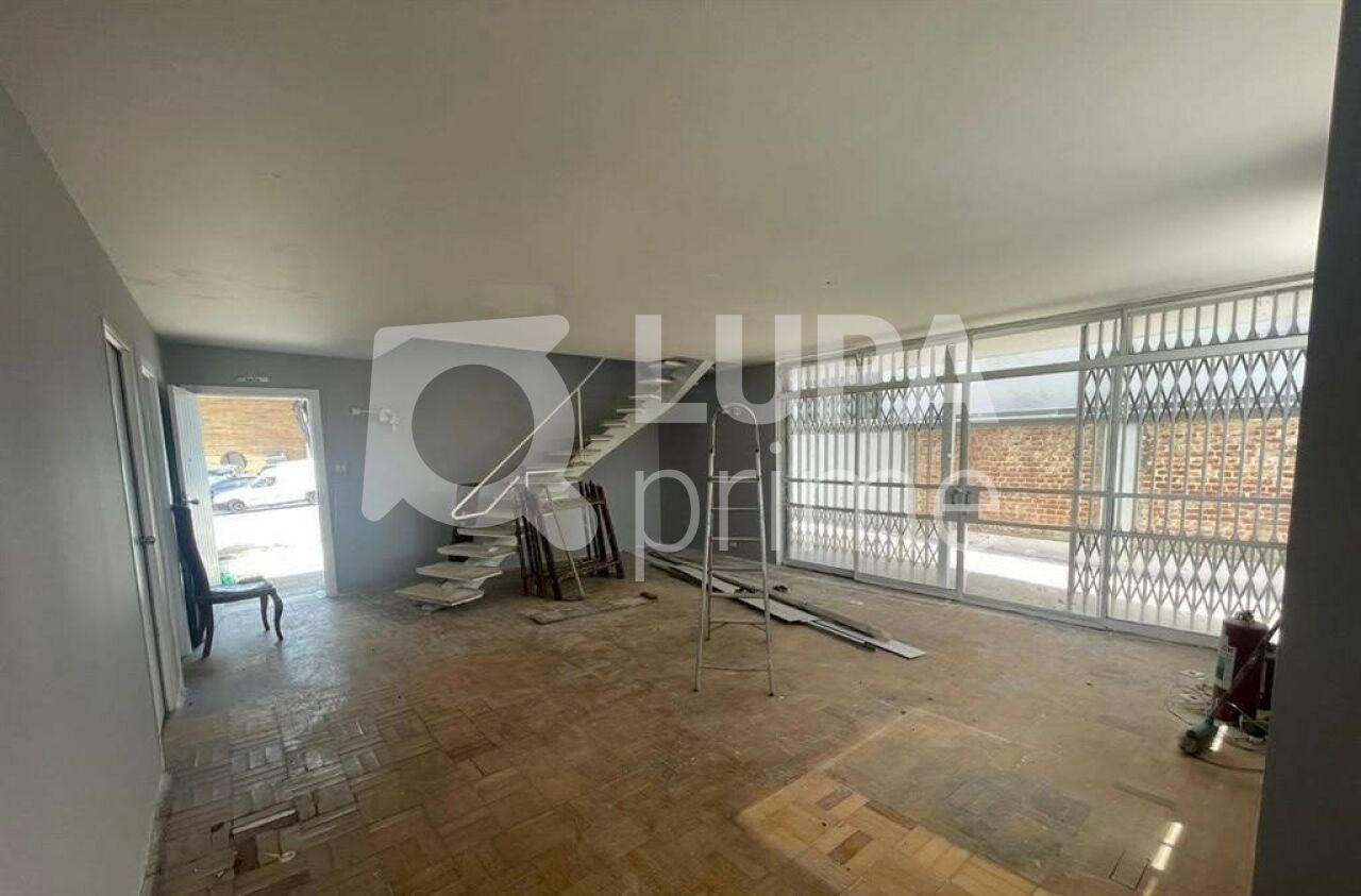 casa-terrea-locacao-sao-paulo-pacaembu-12vagas-226m2-LS43158