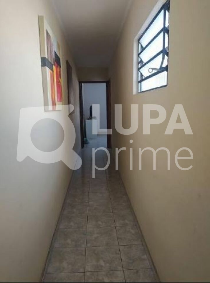 Casa à venda com 3 quartos, 167m² - Foto 8