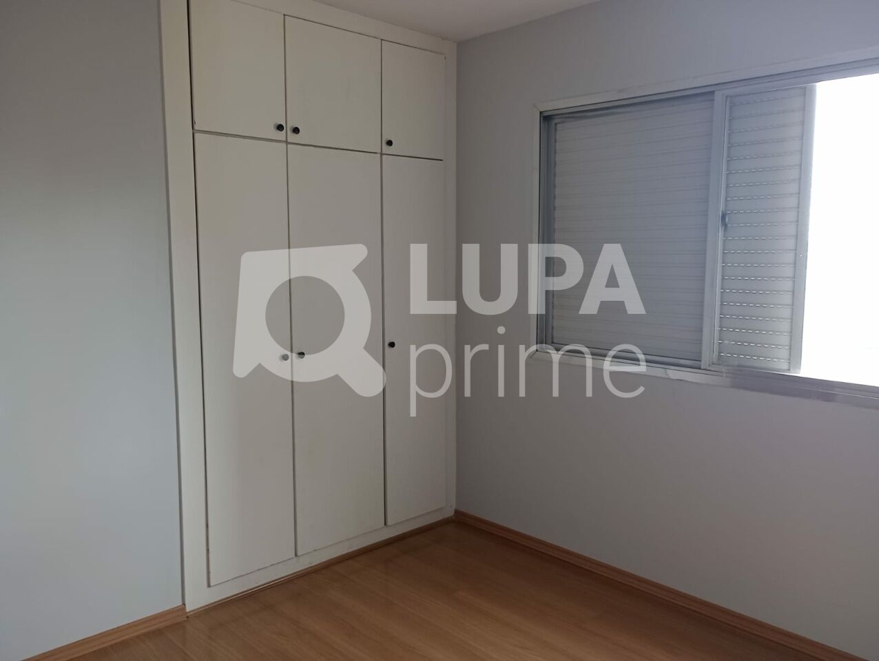 Apartamento para alugar com 3 quartos, 140m² - Foto 15